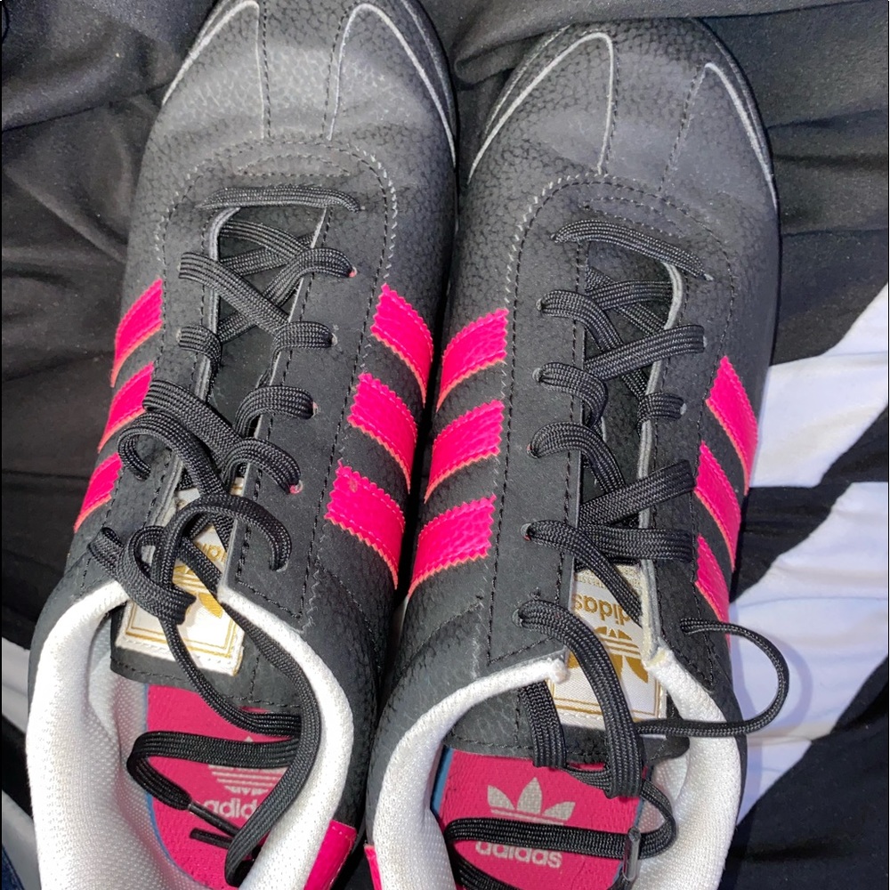 Cute adidas jacket and shoes bundle.